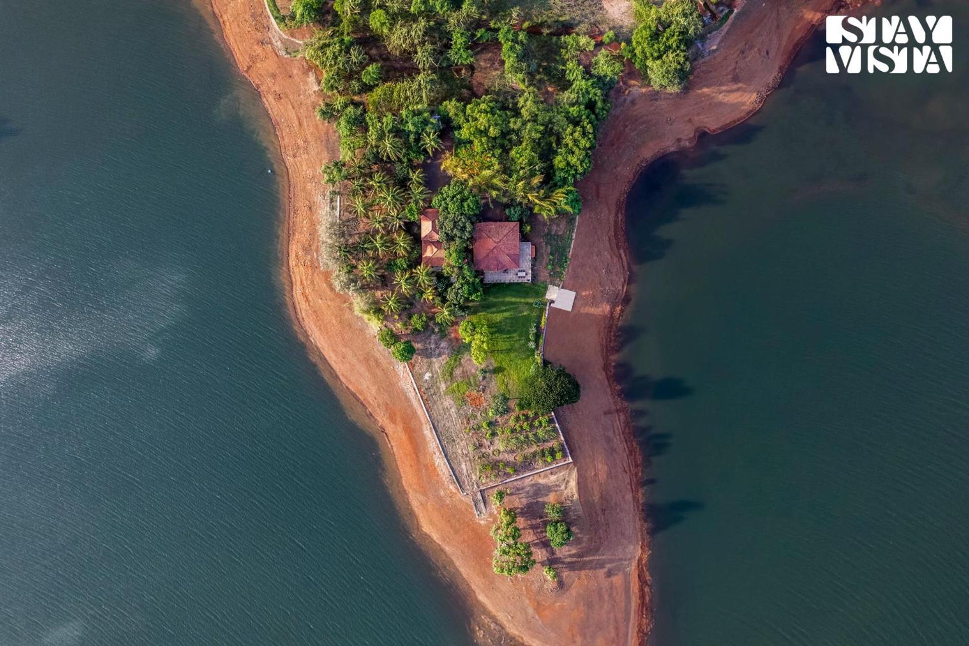 Stayvista At Three Shores With Lake View & Alfresco Dining Khamshet Bagian luar foto